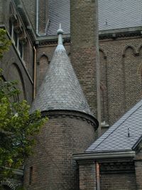 Detail van een kerkgebouw