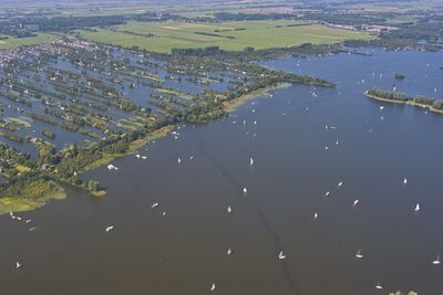 Luchtfoto van de Loosdrechtse Plassen.