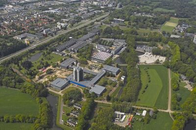 Luchtfoto van universiteit Twente.