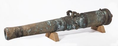 Foto van een bronzen kanon